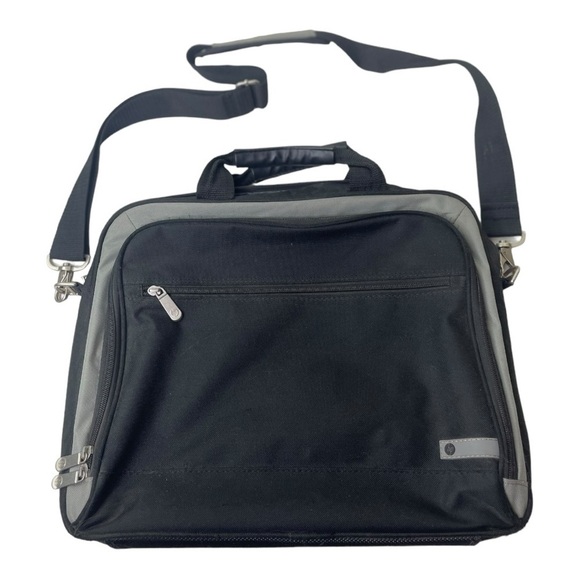 HP Other - HP Laptop Carrying/Shoulder Bag